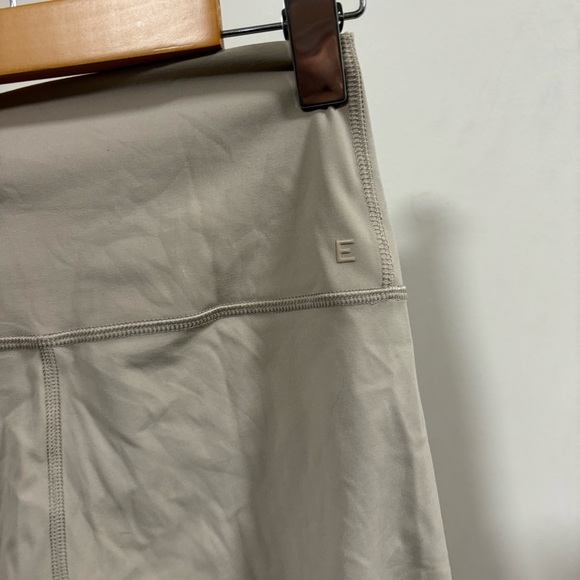 Everlane perform tight leggings XS - Picture 3 of 4